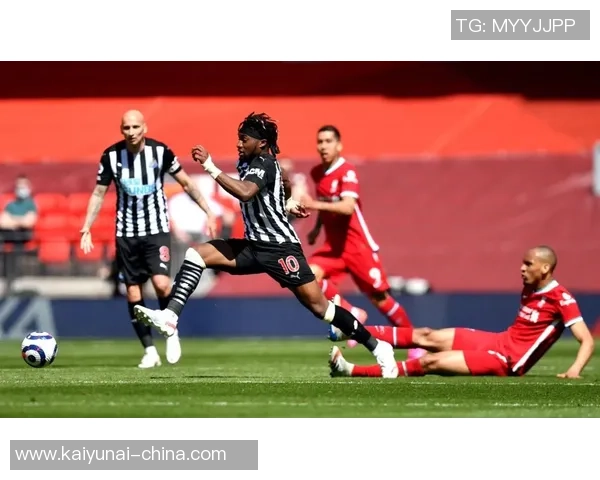 利物浦与纽卡斯尔精彩对决比分直播全程跟踪分析与赛后点评