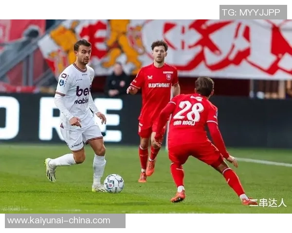 埃因霍温与罗斯托夫的精彩对决揭示足球战术与团队合作的魅力